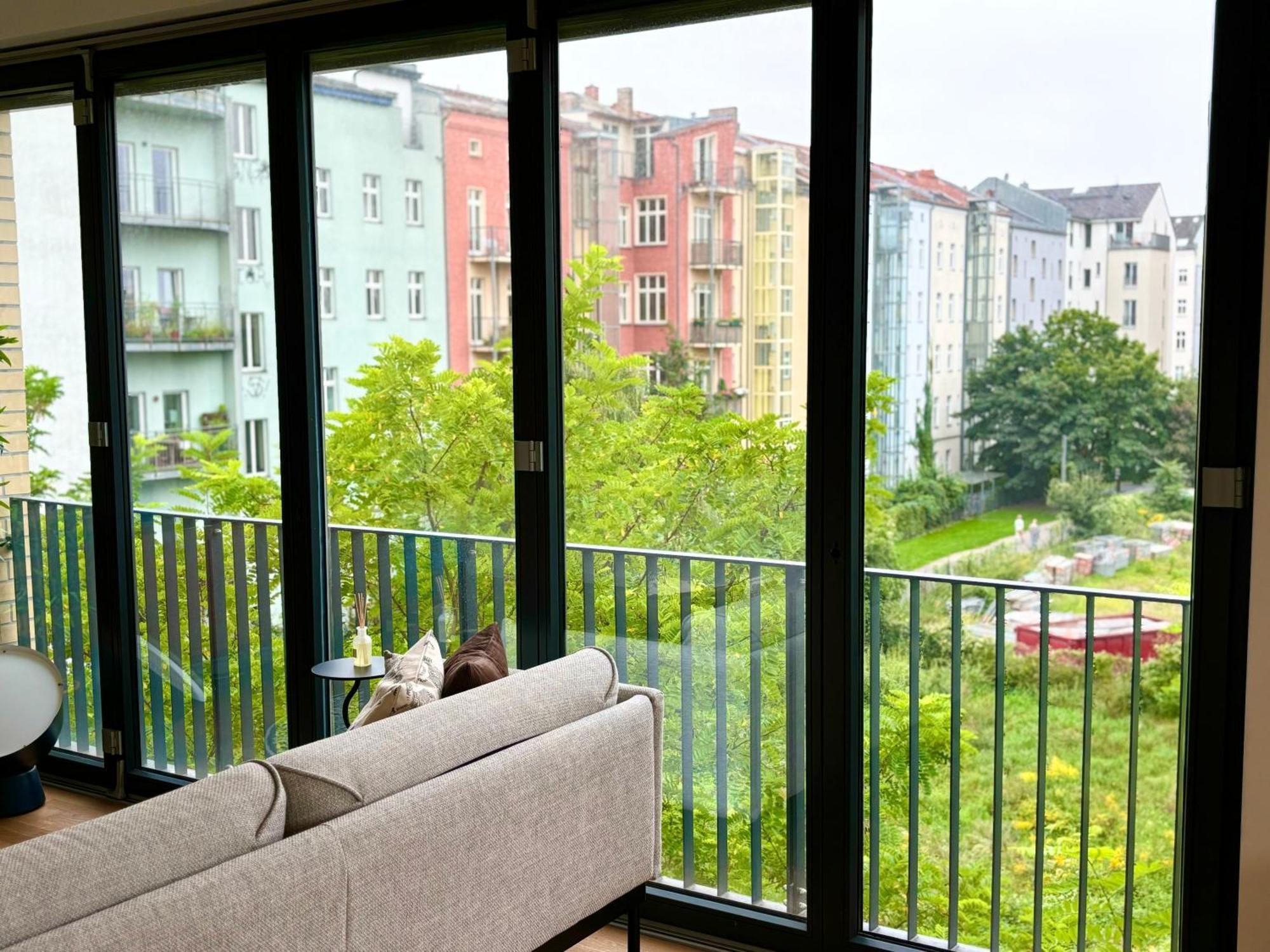 2 Bedroom Mauerpark-Apartment, Berlin Mitte View calendar Exterior foto