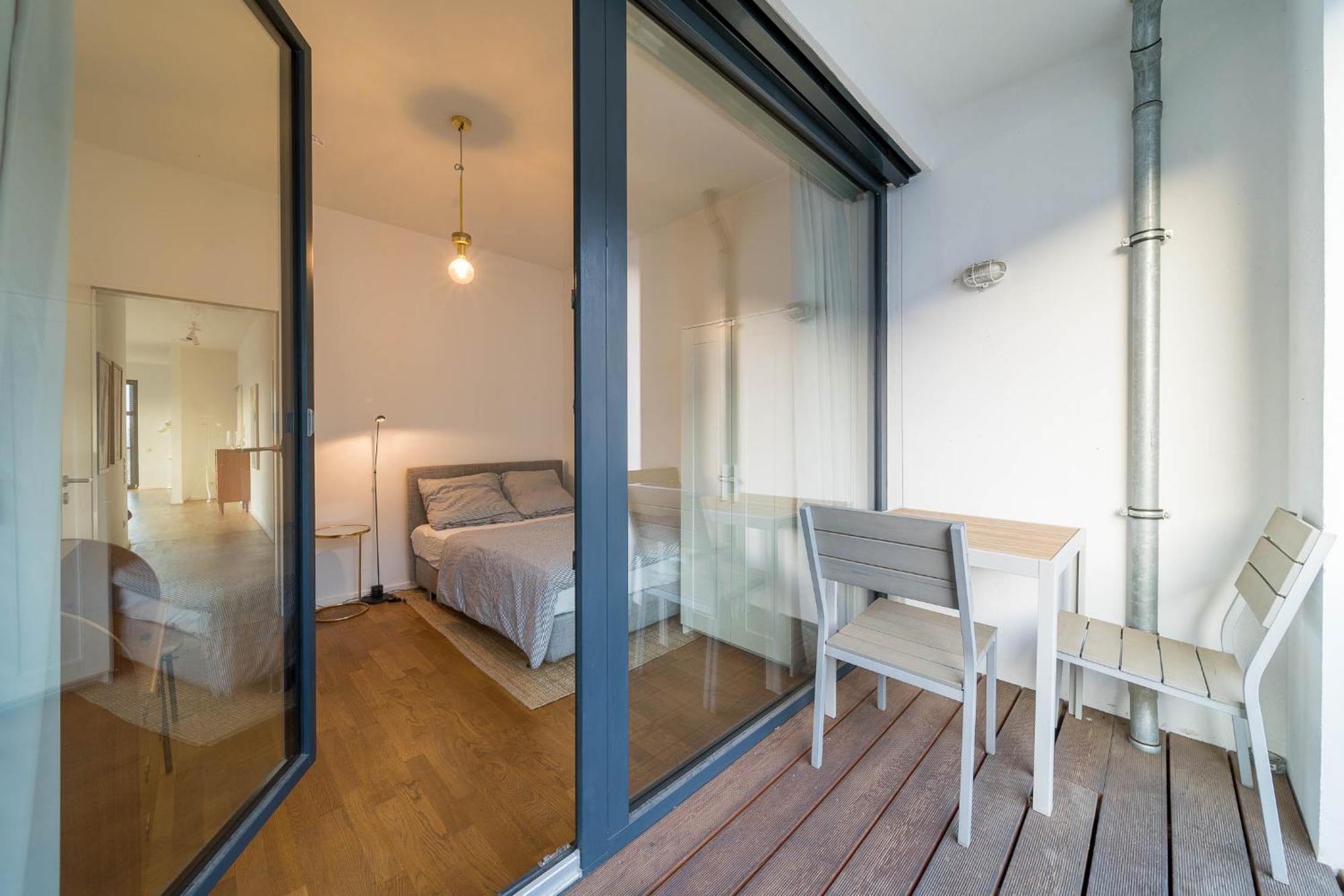 2 Bedroom Mauerpark-Apartment, Berlin Mitte View calendar Exterior foto