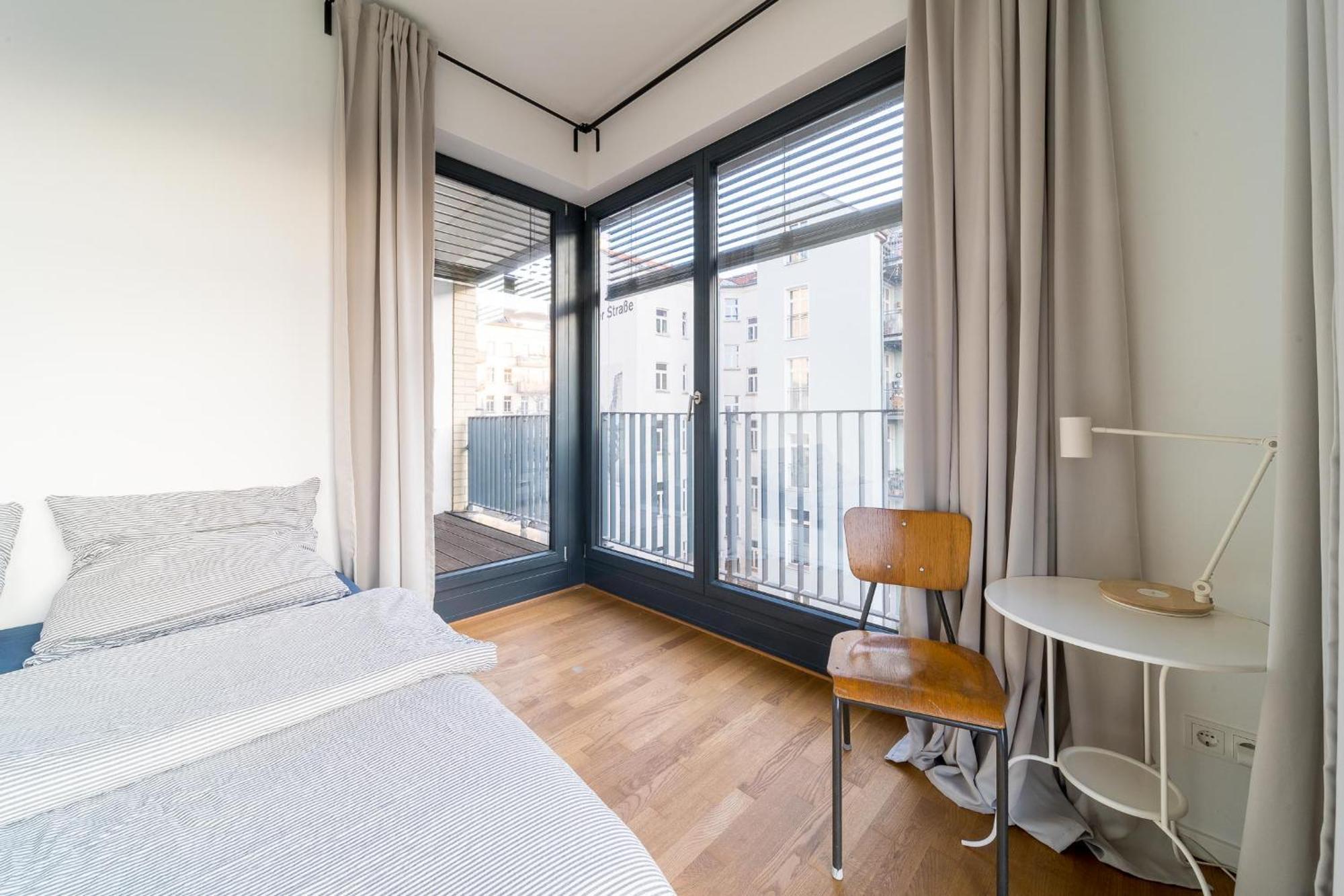 2 Bedroom Mauerpark-Apartment, Berlin Mitte View calendar Exterior foto