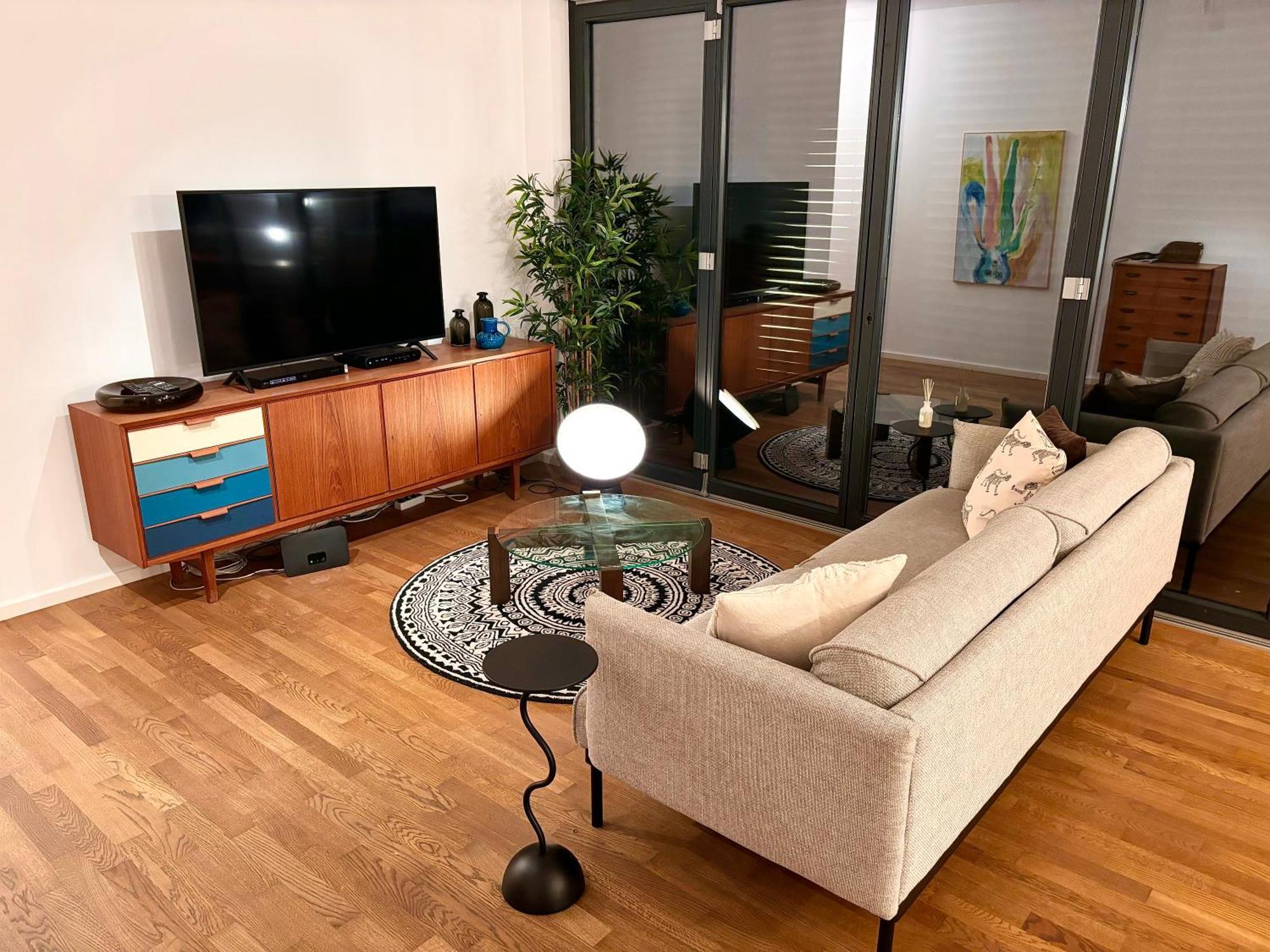 2 Bedroom Mauerpark-Apartment, Berlin Mitte View calendar Exterior foto